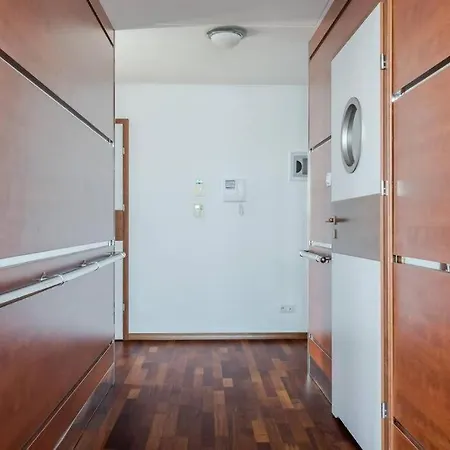 Urbannestgroup_seatowers Appartement Gdynia